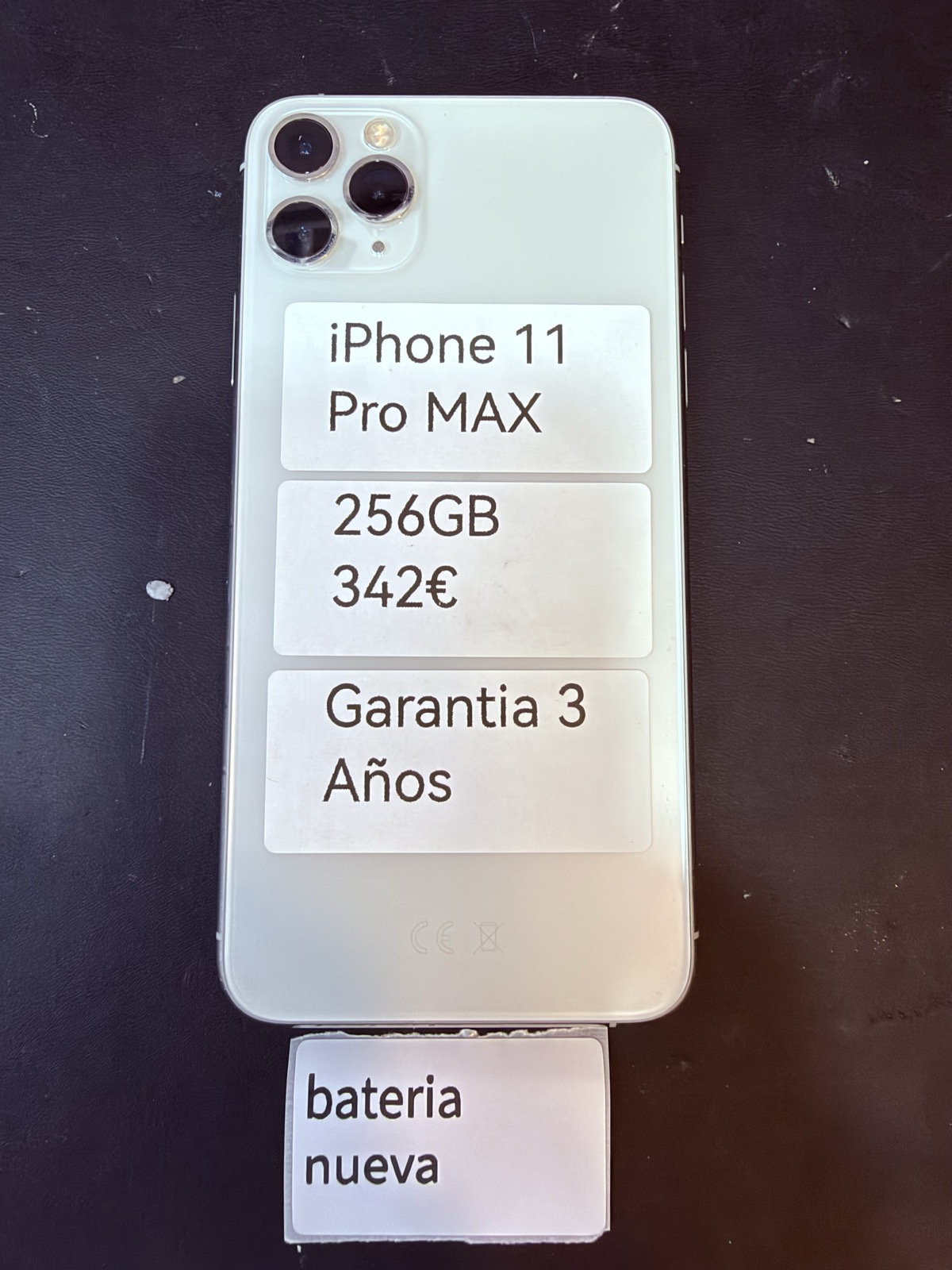 iPhone 11 Pro Max 256 GB disponible para alquilar en Barcelona