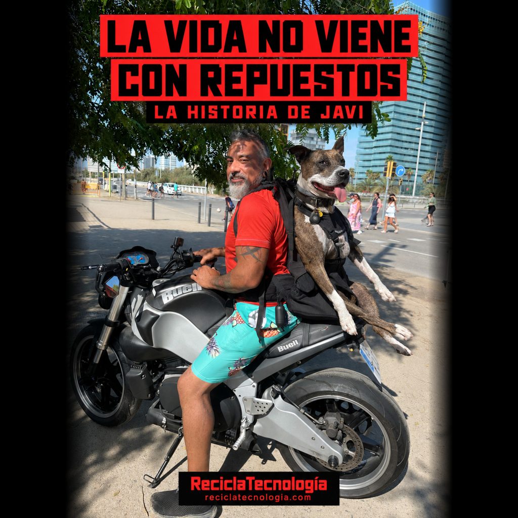 Portada de La vida no viene con repuestos, con Javi y Piña en una moto.