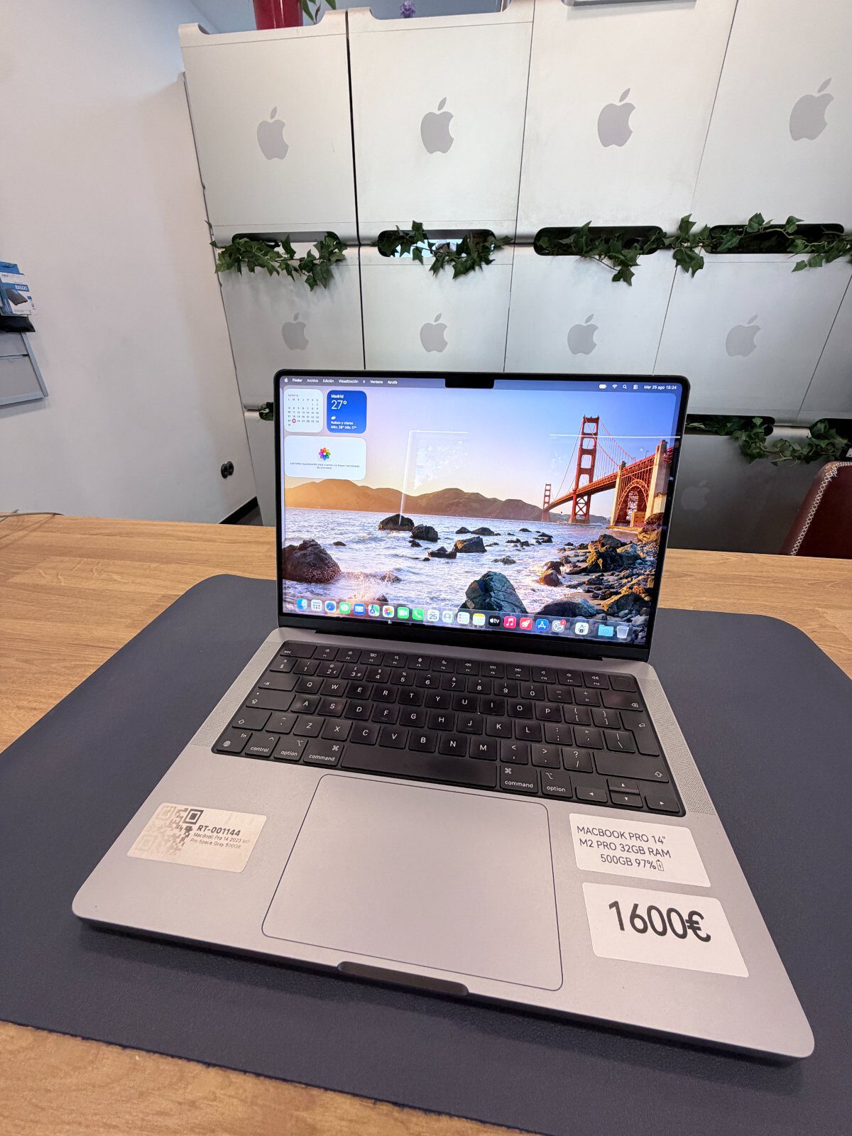 MacBook Pro 14″ M2 Pro: fotografía real